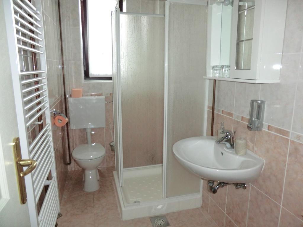 Pansion Izvor Korenica Exterior foto