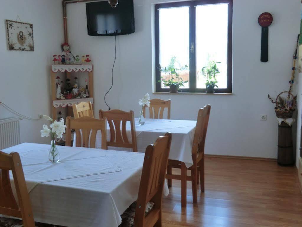 Pansion Izvor Korenica Exterior foto